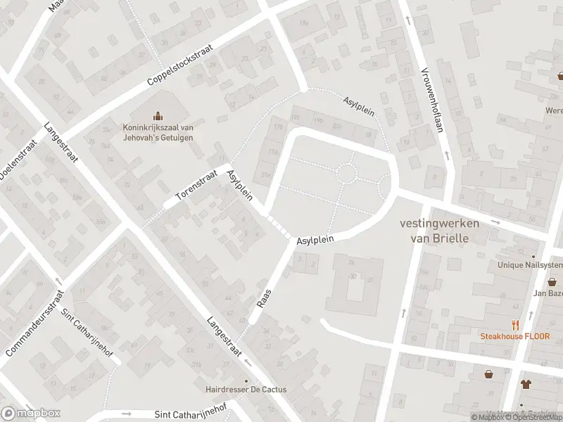 Ambulance met grote spoed naar de Asylplein in Brielle