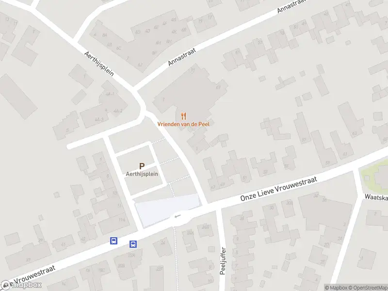 Ambulance met grote spoed naar de Aerthijsplein in Ospel