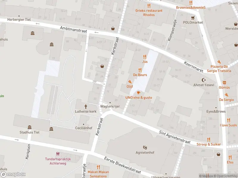 Politie naar de Hoogeindsestraat in Tiel vanwege aanrijding met letsel