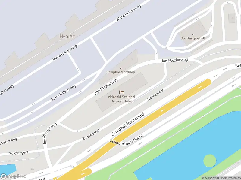 Brandweer met grote spoed naar de Jan Plezierweg in Schiphol vanwege afgaan automatisch brandalarm