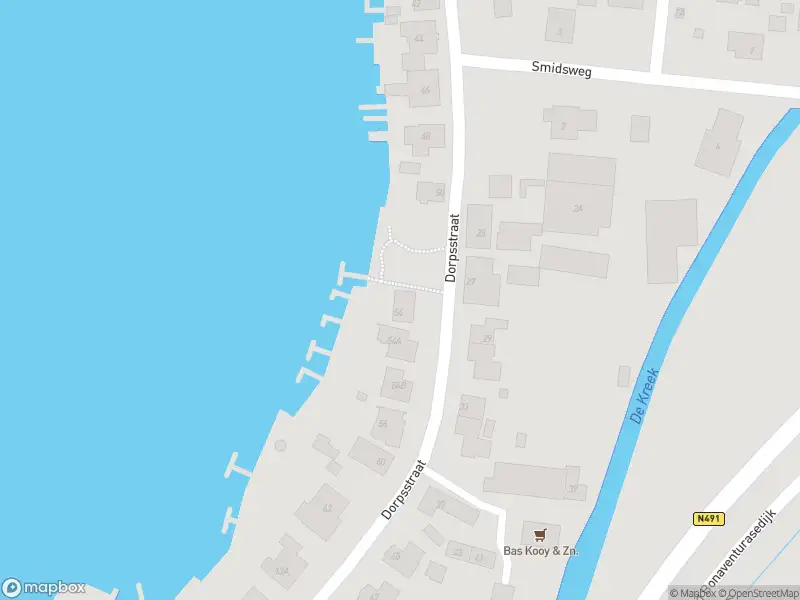 Ambulance met gepaste spoed naar de Dorpsstraat in Maasdam