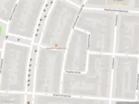 Ambulance met gepaste spoed naar de J A Alberdingk Thijmstraat in Schiedam