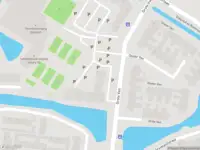 Ambulance met grote spoed naar de Wester Ven in Volendam