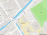 Brandweer met grote spoed naar de De Poort in Nootdorp vanwege voertuigbrand