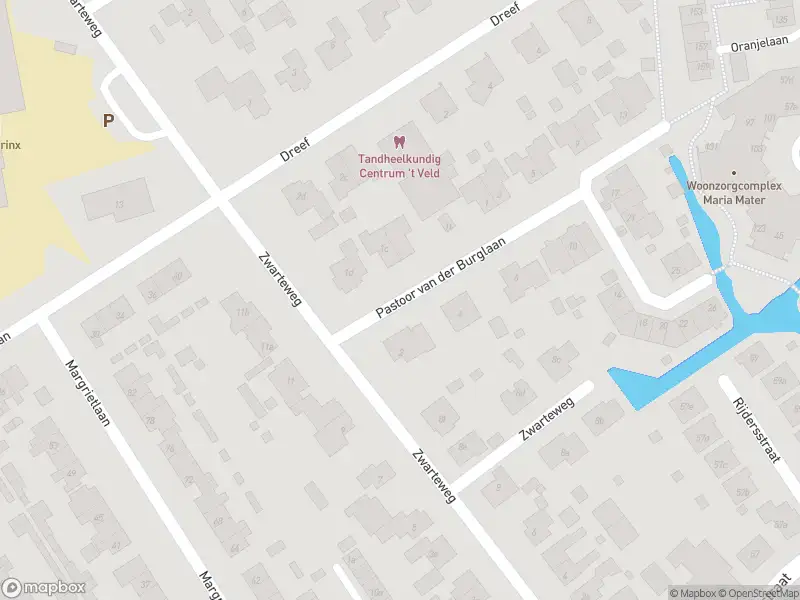 Ambulance met grote spoed naar de Pastoor van der Burglaan in 't Veld