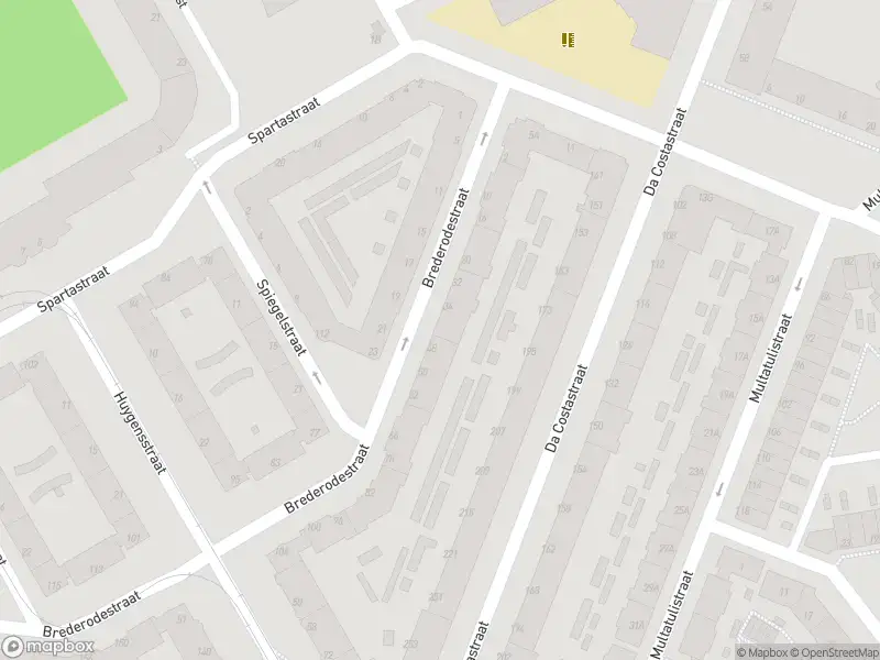 Ambulance met grote spoed naar de Brederodestraat in Rotterdam