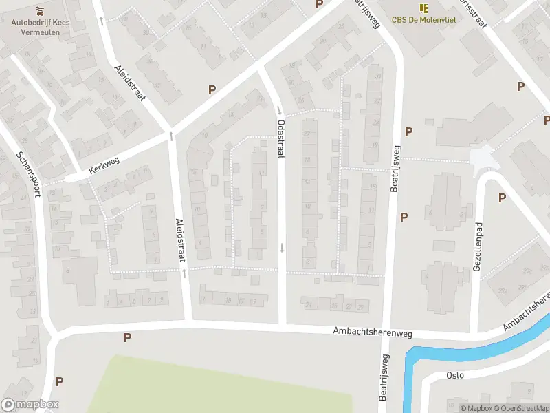 Brandweer met grote spoed naar de Odastraat in Klundert vanwege reanimatie