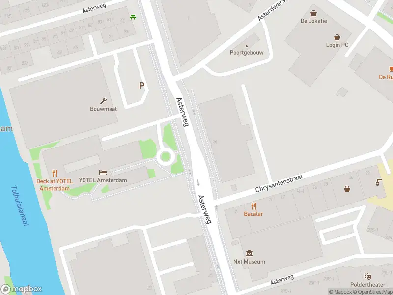 Ambulance met gepaste spoed naar de Grasweg in Amsterdam