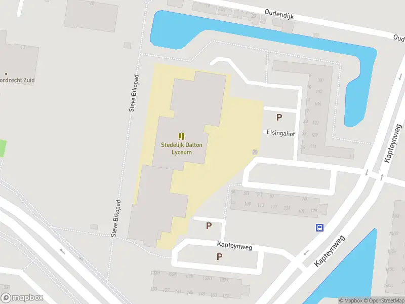 Ambulance met gepaste spoed naar de Kapteynweg in Dordrecht