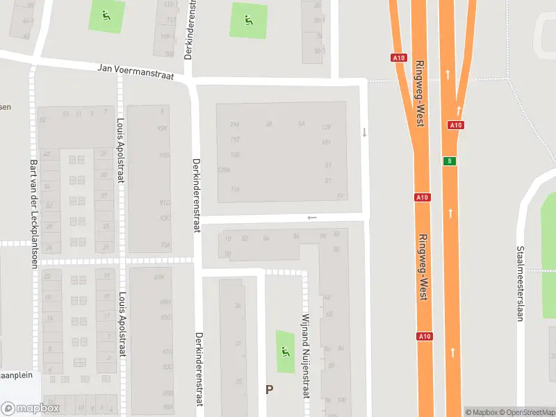 Ambulance met gepaste spoed naar de Alma Tademastraat in Amsterdam