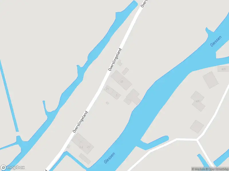 Ambulance met grote spoed naar de Overslingeland in Noordeloos