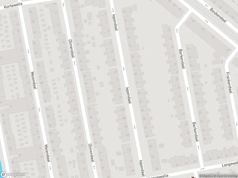 Ambulance met grote spoed naar de Iependaal in Rotterdam