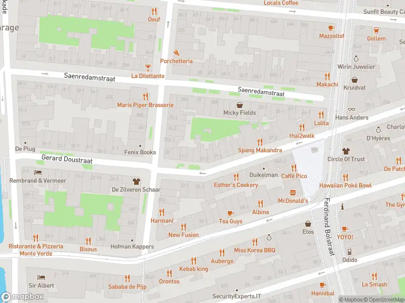 Ambulance met grote spoed naar de Smaragdstraat in Amsterdam