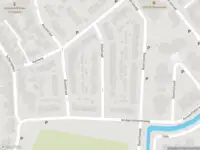 Brandweer met grote spoed naar de Odastraat in Klundert vanwege reanimatie