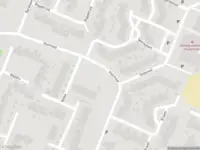 Brandweer met gepaste spoed naar de Mos in Huizen vanwege middelgrote brand