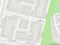 Brandweer met grote spoed naar de Verhuellweg in Breda vanwege gebouwbrand