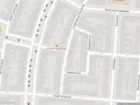 Ambulance met gepaste spoed naar de J A Alberdingk Thijmstraat in Schiedam