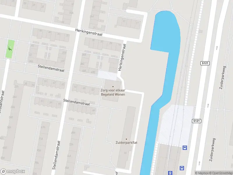 Ambulance met grote spoed naar de Herkingenstraat in Rotterdam