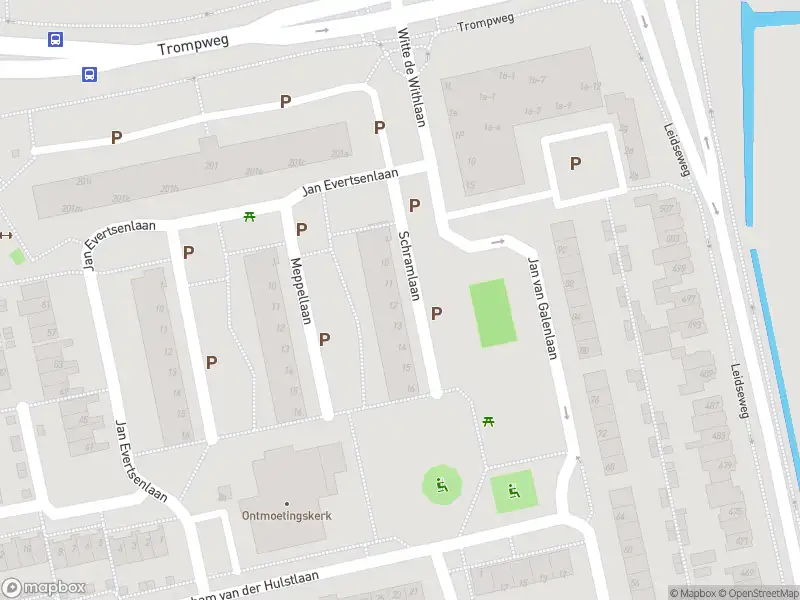 Ambulance met grote spoed naar de Schramlaan in Voorschoten