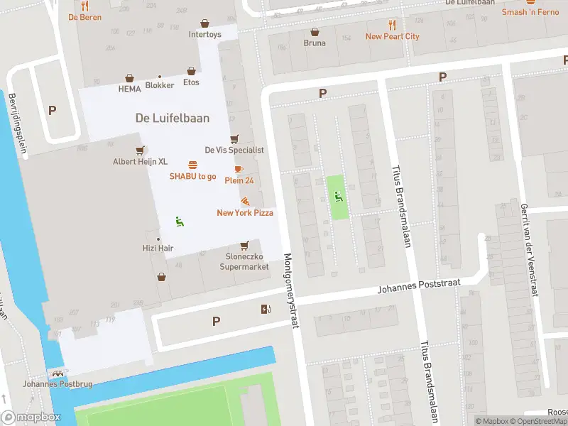 Ambulance met grote spoed naar de Haagweg in Leiden