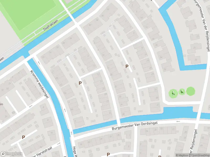 Ambulance met grote spoed naar de Ambachtsherenstraat in Valkenburg