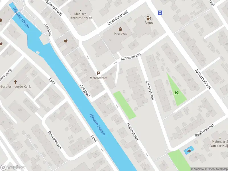 Ambulance met gepaste spoed naar de Molenstraat in Strijen