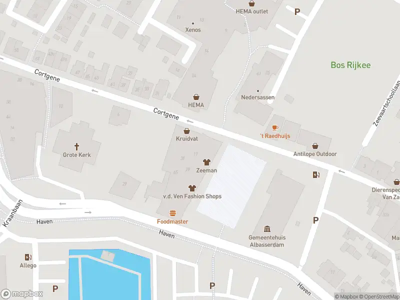 Ambulance met gepaste spoed naar de Raadhuisplein in Alblasserdam