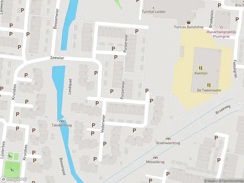 Brandweer met gepaste spoed naar de Purperwier in Leiden