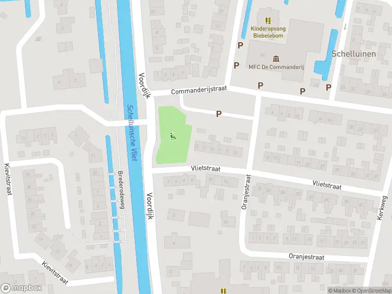 Ambulance met grote spoed naar de Vlietstraat in Schelluinen