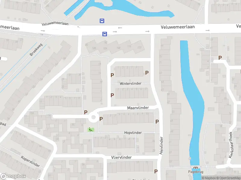 Ambulance met grote spoed naar de Wintervlinder in Leiden