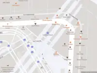 Ambulance met gepaste spoed naar de Aankomstpassage in Schiphol