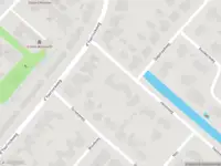 Ambulance met grote spoed naar de Herenweg in Vijfhuizen