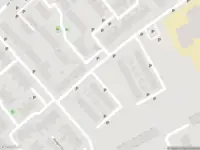 Politie met grote spoed naar de Govaert Flinckstraat in Meppel vanwege ongeval met letsel