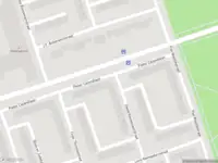 Ambulance met grote spoed naar de David Kouwenaarstraat in Amsterdam