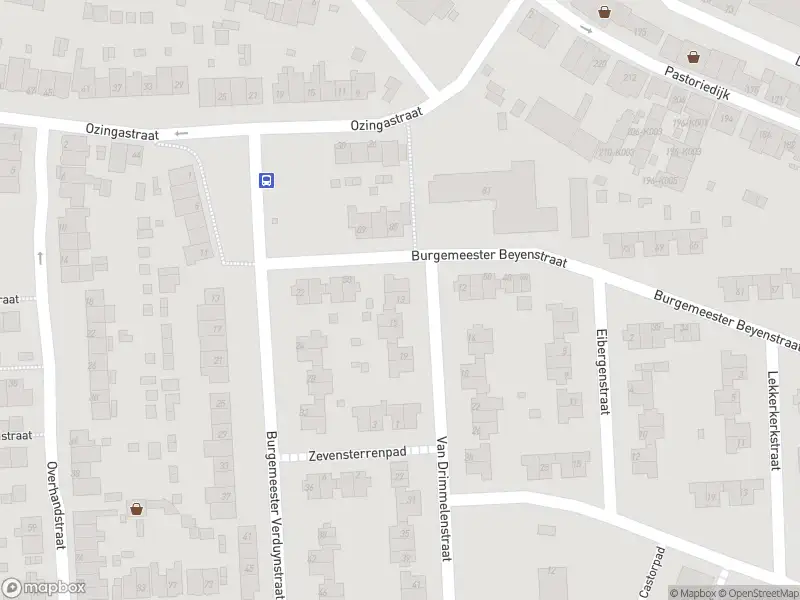 Ambulance met gepaste spoed naar de Van Drimmelenstraat in Pernis Rotterdam