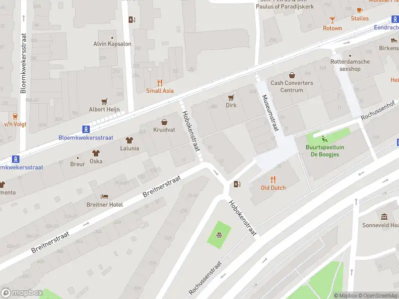 Ambulance met grote spoed naar de Hobokenstraat in Rotterdam