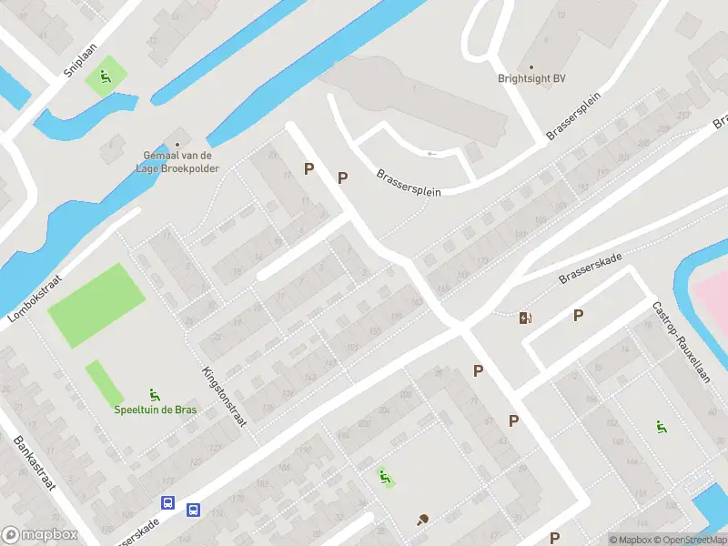 Ambulance met grote spoed naar de Aaraustraat in Delft