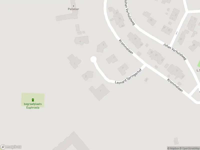 Ambulance met grote spoed naar de Leonard Springerhof in Bloemendaal