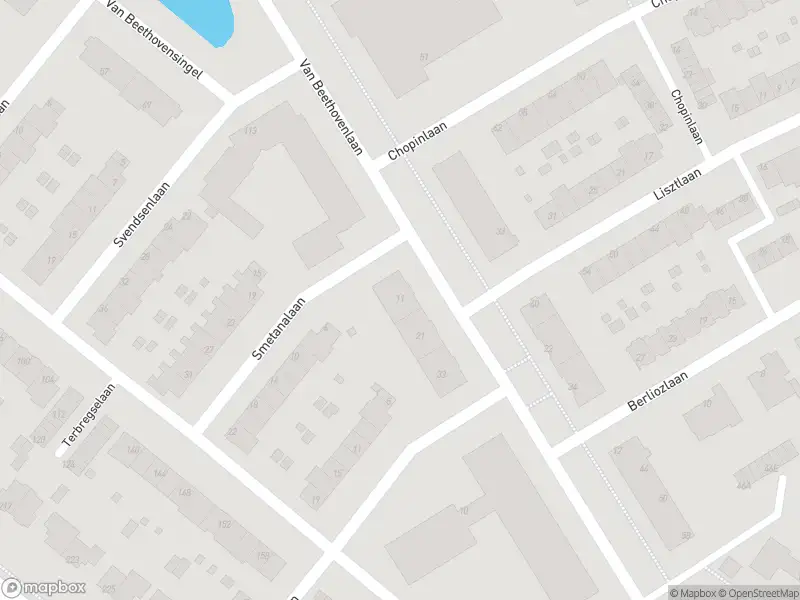 Ambulance met grote spoed naar de Van Beethovenlaan in Rotterdam