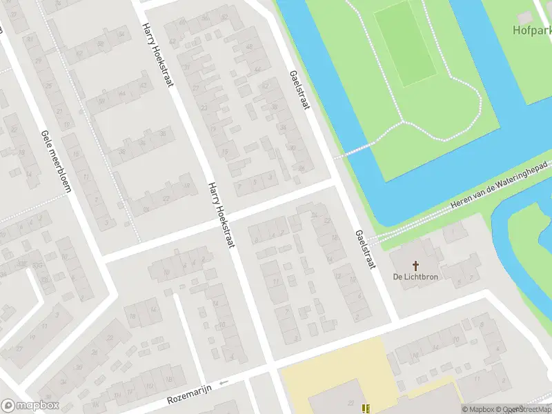 Ambulance met grote spoed naar de Cistercienserstraat in Wateringen