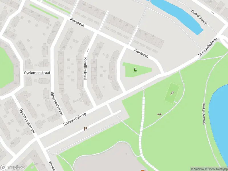 Ambulance met grote spoed naar de Kalmoesstraat in Amsterdam