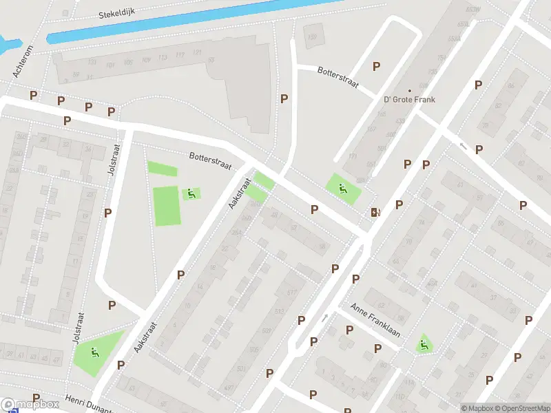 Ambulance met grote spoed naar de Wheredijk in Purmerend