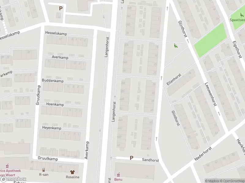 Ambulance met grote spoed naar de Langenhorst in Rotterdam