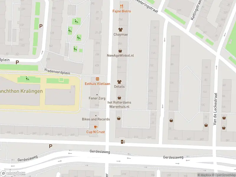 Ambulance met grote spoed naar de Frits Ruysstraat in Rotterdam