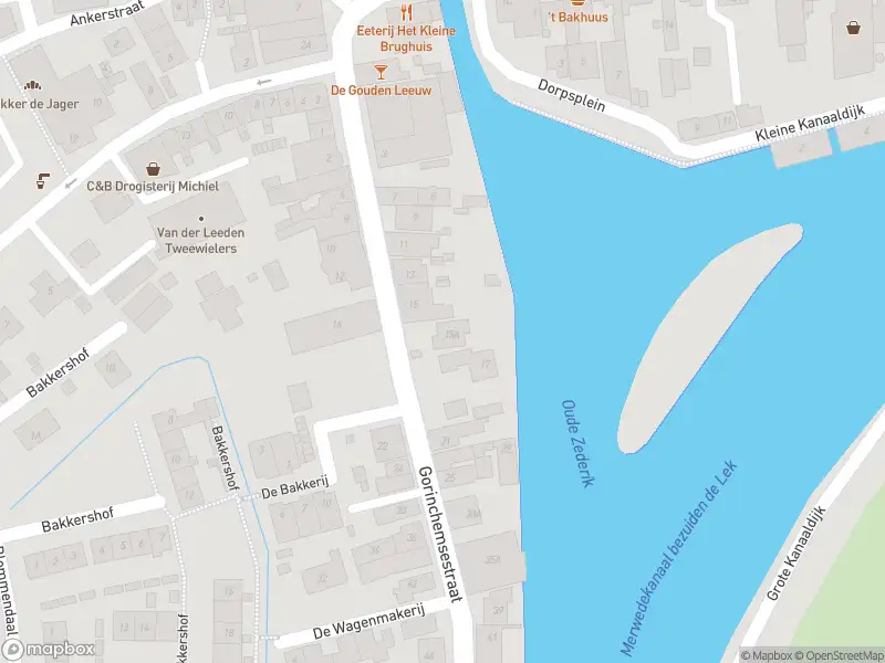 Ambulance met grote spoed naar de Gorinchemsestraat in Meerkerk