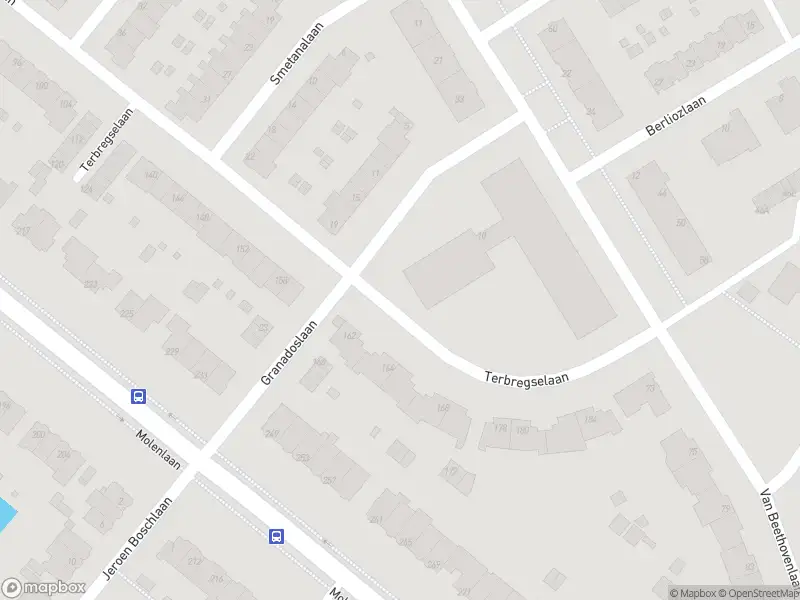 Ambulance met gepaste spoed naar de Granadoslaan in Rotterdam