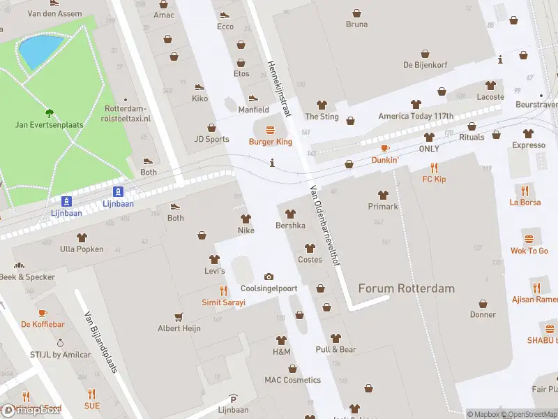 Ambulance met gepaste spoed naar de Lijnbaan in Rotterdam