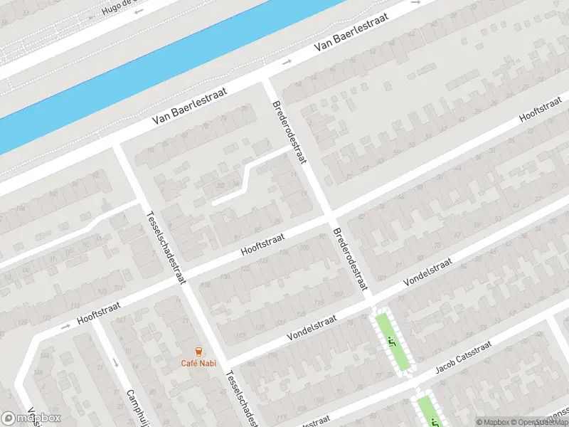 Ambulance met gepaste spoed naar de Hooftstraat in Dordrecht