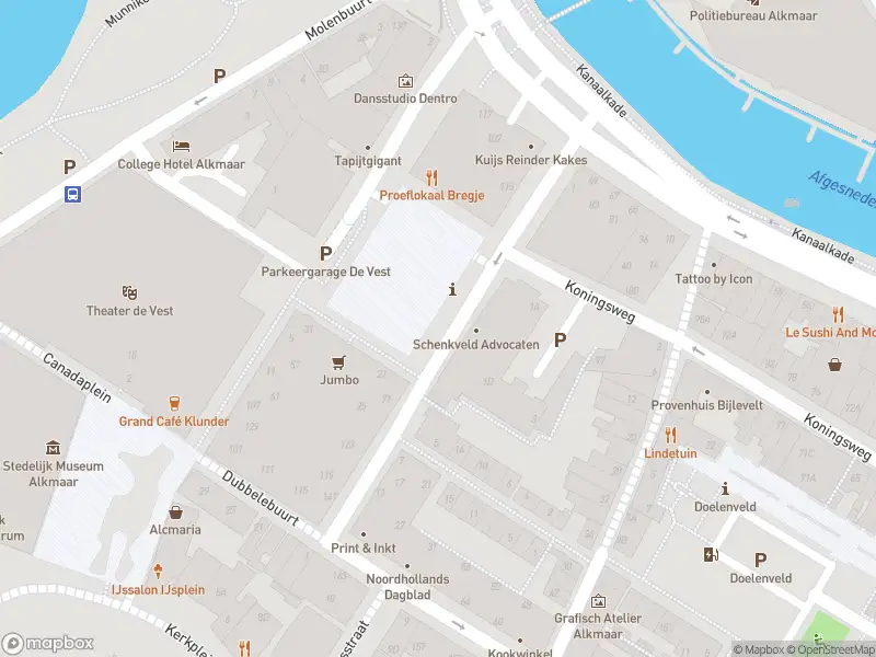 Ambulance met gepaste spoed naar de Paardenmarkt in Alkmaar