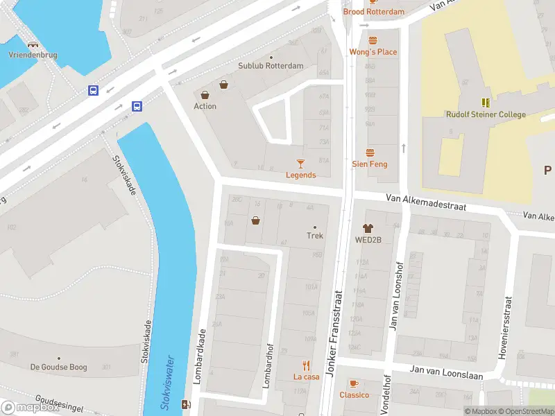 Ambulance met grote spoed naar de Kortebrantstraat in Rotterdam